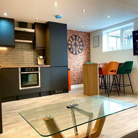 Smart/ Modern One Bedroom Flat 퓨어리 외부 사진