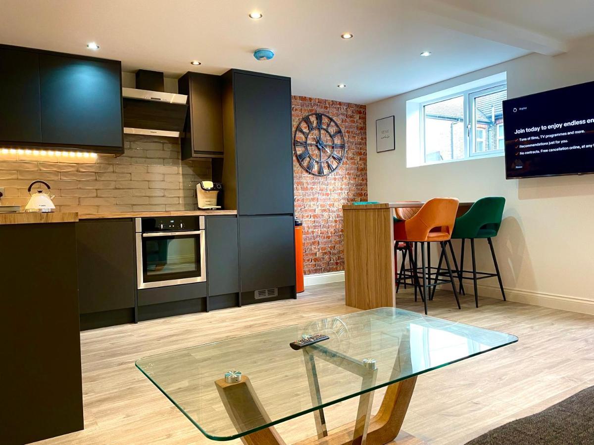Smart/ Modern One Bedroom Flat 퓨어리 외부 사진