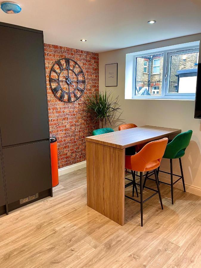 Smart/ Modern One Bedroom Flat 퓨어리 외부 사진