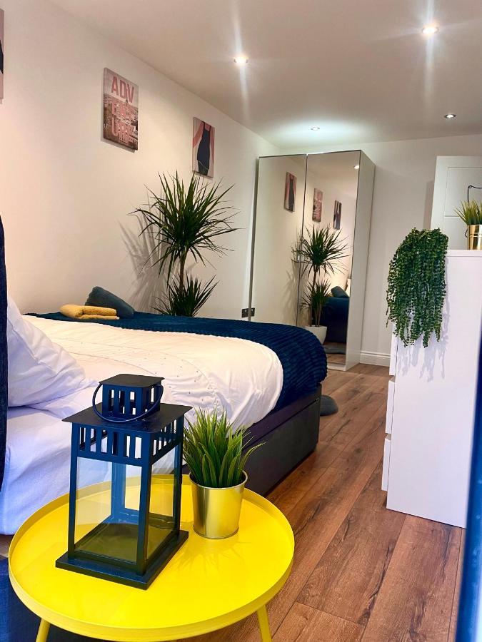Smart/ Modern One Bedroom Flat 퓨어리 외부 사진