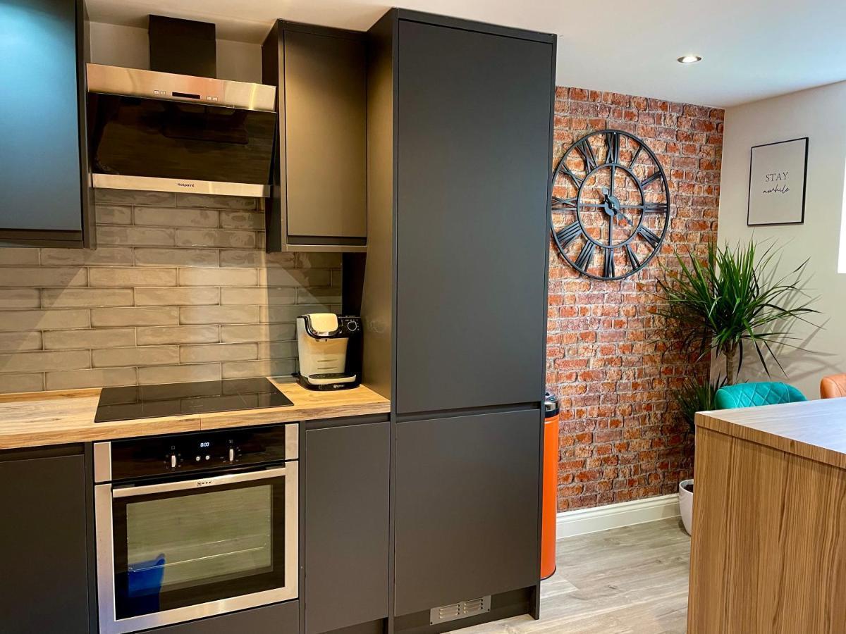 Smart/ Modern One Bedroom Flat 퓨어리 외부 사진